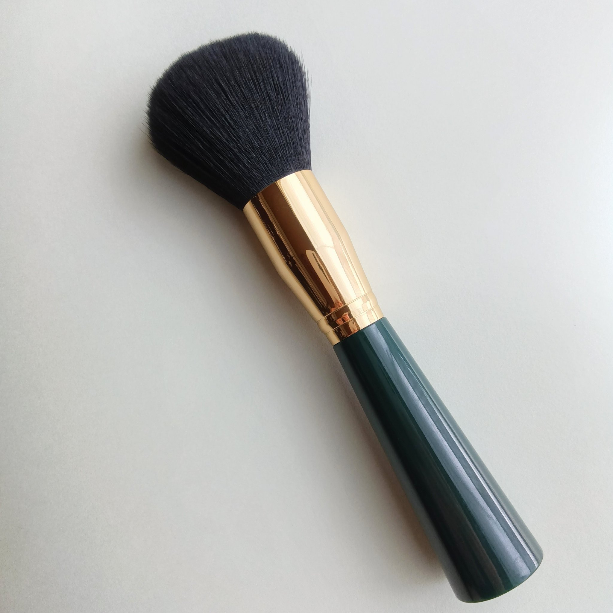 ごくふわブラシ/DAISO/メイクブラシを使ったクチコミ（2枚目）