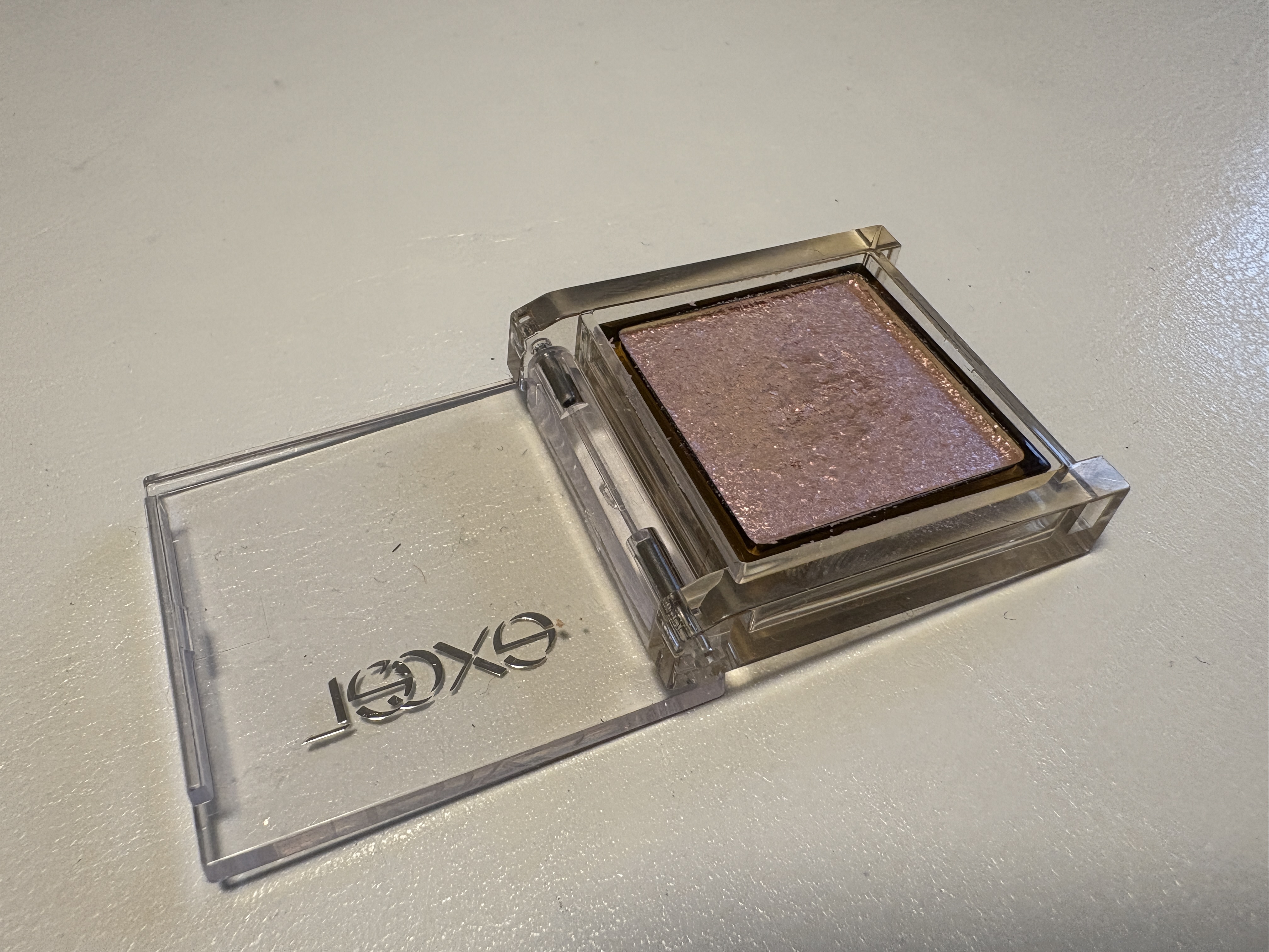 アイプランナー/excel/単色アイシャドウを使ったクチコミ（1枚目）