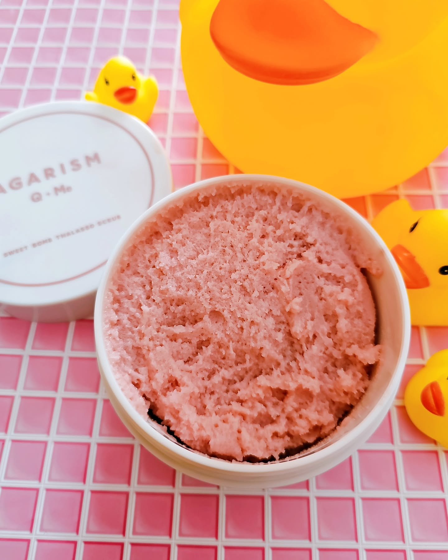 キューミースウィートボムタラソスクラブ　ピオニーブーケの香り/AGARISM/ボディスクラブを使ったクチコミ（2枚目）