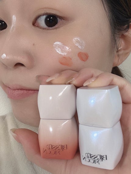 Veil Melting Glass Highlighter 01.Diamond Dust/BLESSED MOON/リキッドハイライトを使ったクチコミ(3枚目)