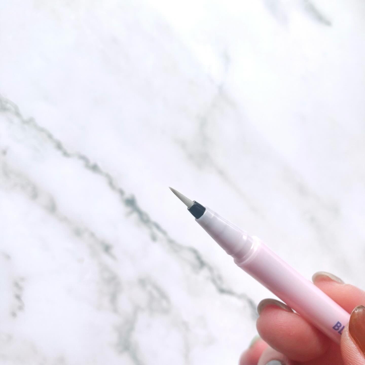 ブレンドベリー シューティングビジュー アイライナー/BLEND BERRY/リキッドアイライナーを使ったクチコミ（2枚目）