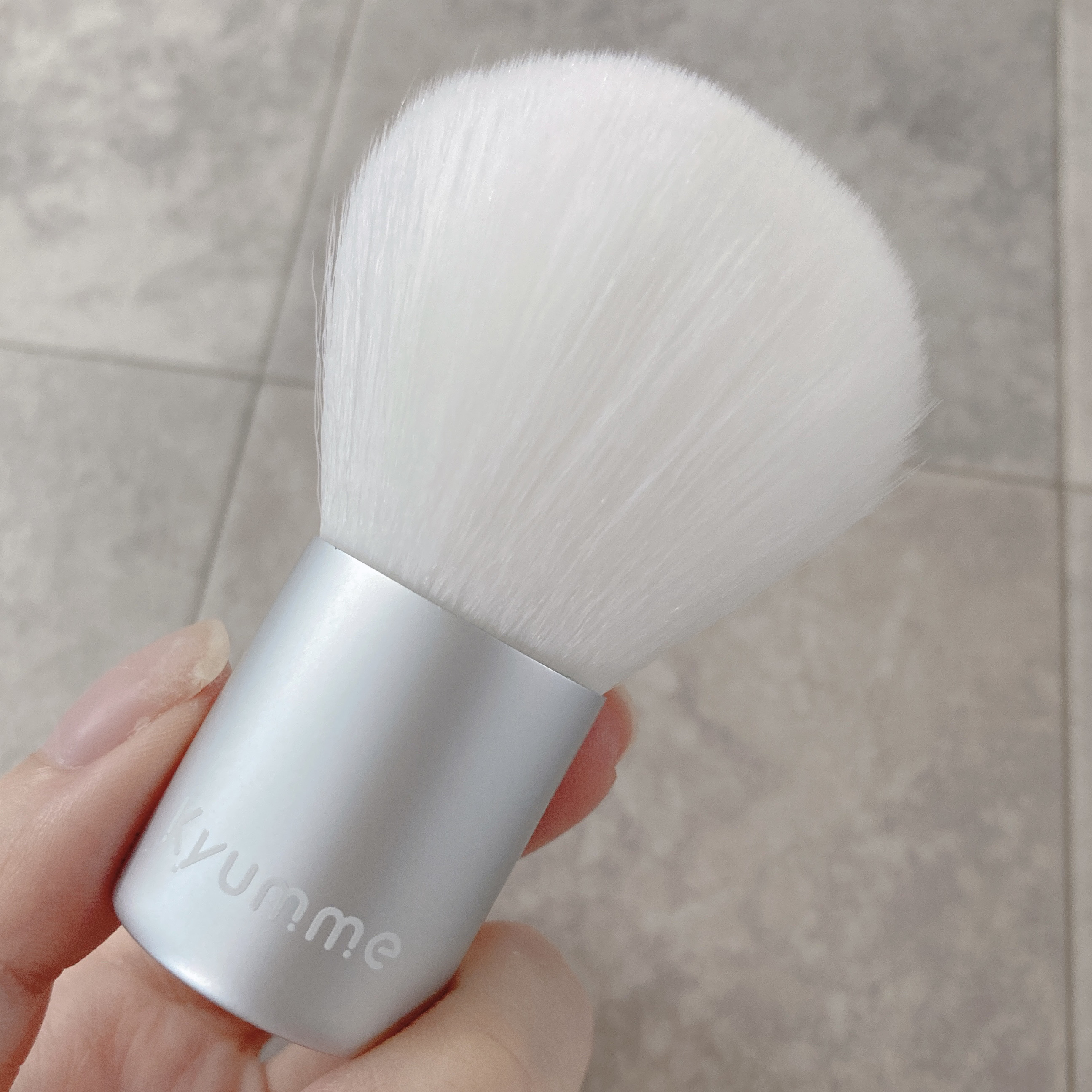 UR GLAM　POWDER BRUSH/U R GLAM/メイクブラシを使ったクチコミ（2枚目）