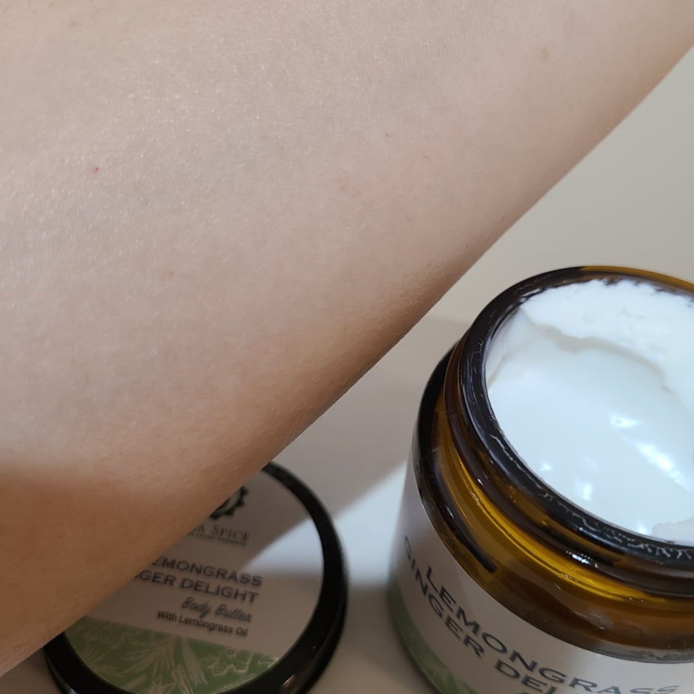 sparkle_beauty_id4 on LIPS 「ボディバター1個(100g)レモングラスジンジャーの香りでリフ..」(3枚目)