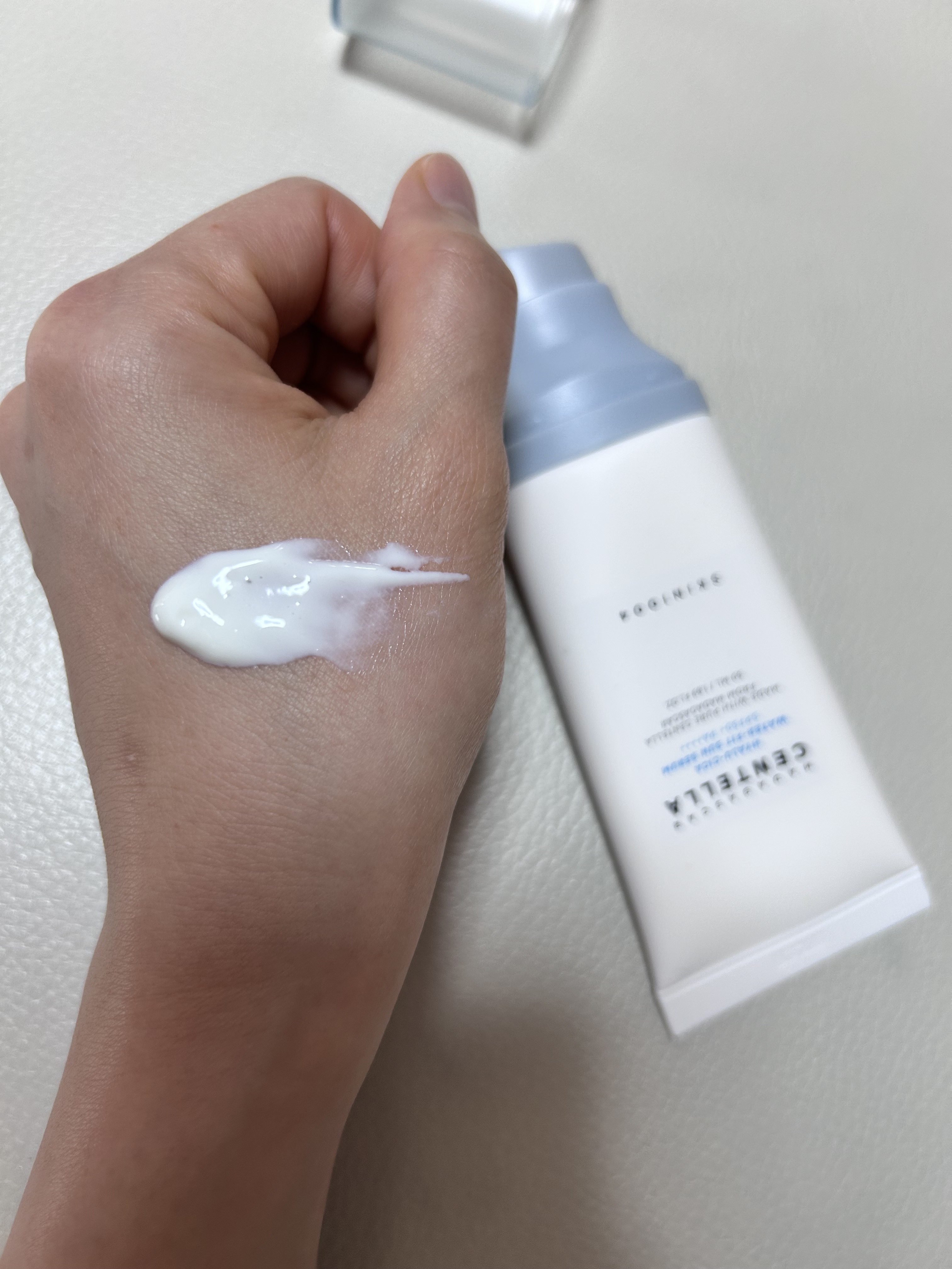 ヒアルーシカ ウォーターフィット サンセラム/SKIN1004/日焼け止めローションを使ったクチコミ（2枚目）