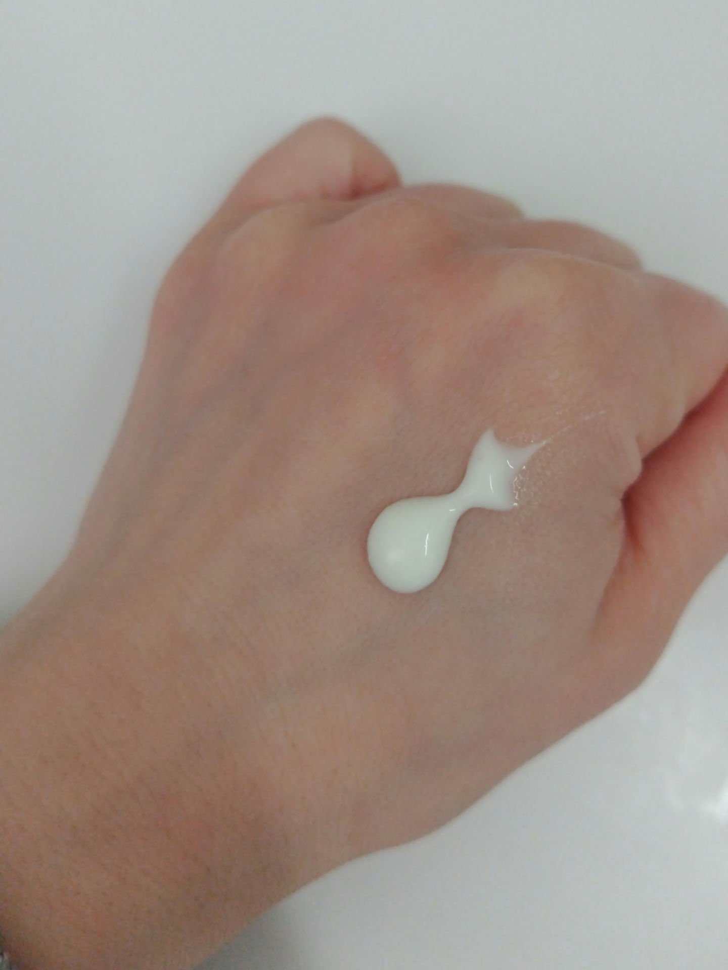 matsukiyo ポリュバリア ボディミルク ブライトニング/matsukiyo/ボディミルクを使ったクチコミ（2枚目）