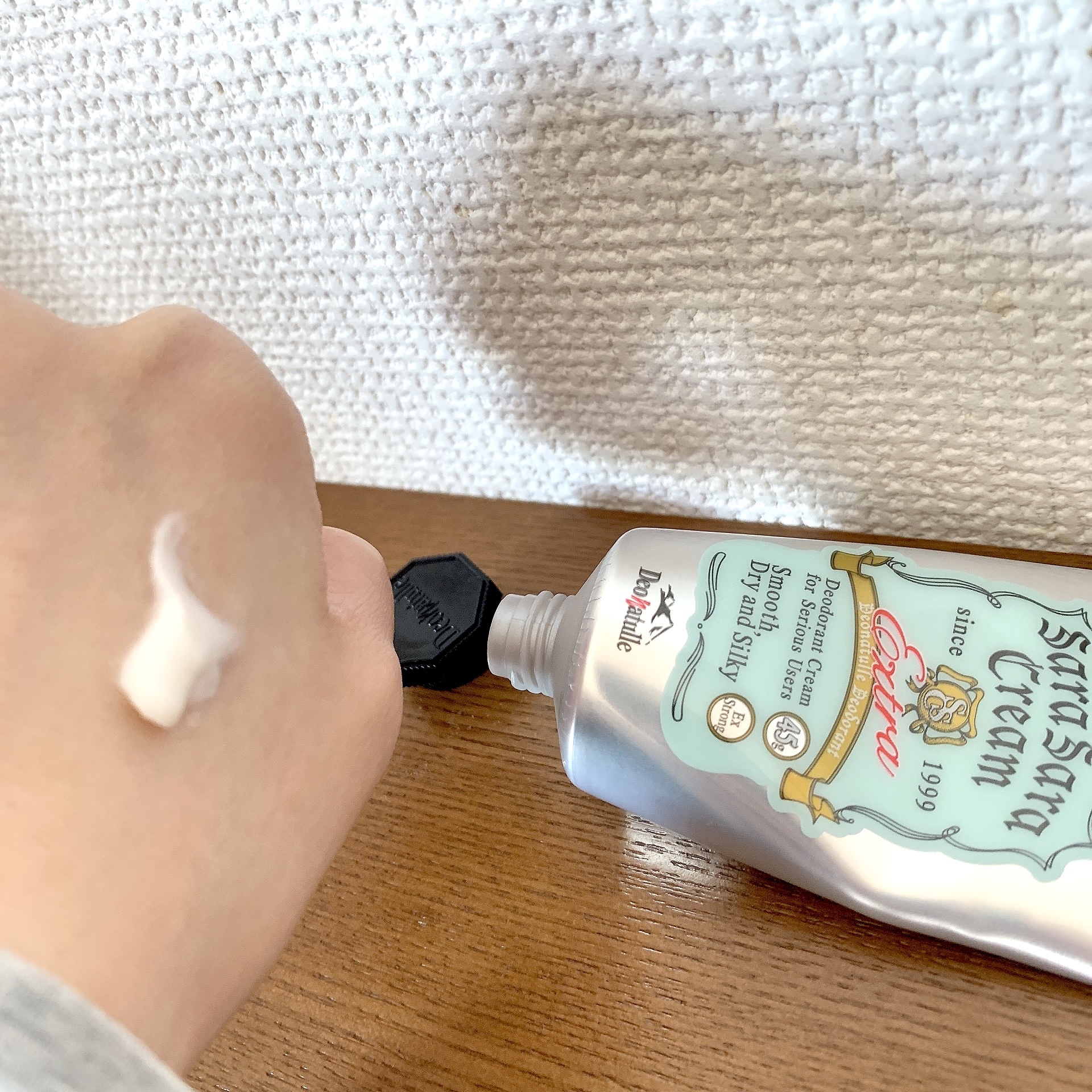 薬用さらさらクリーム/デオナチュレ/デオドラント・制汗剤を使ったクチコミ（2枚目）