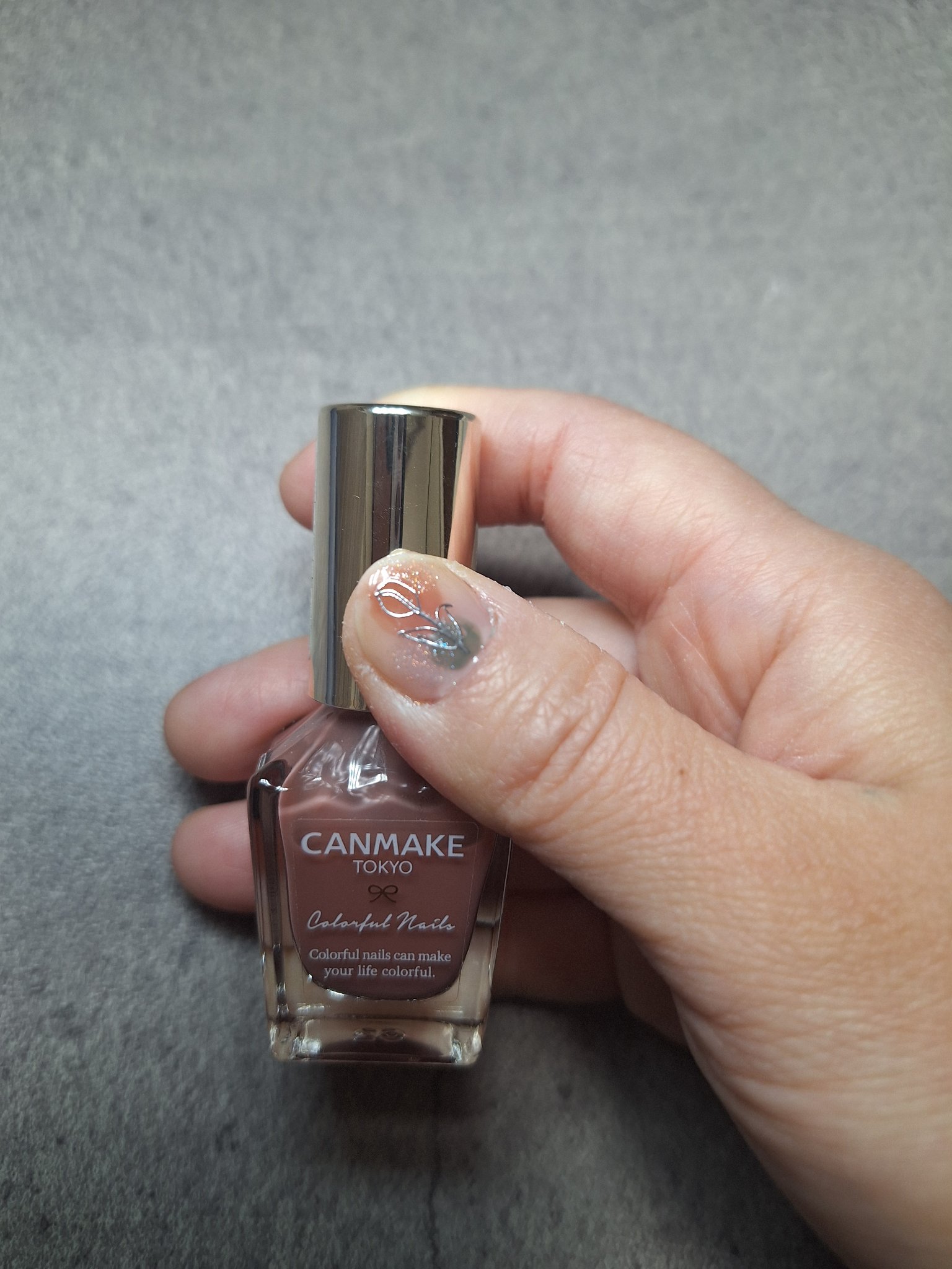 カラフルネイルズ/キャンメイク/マニキュアを使ったクチコミ（1枚目）