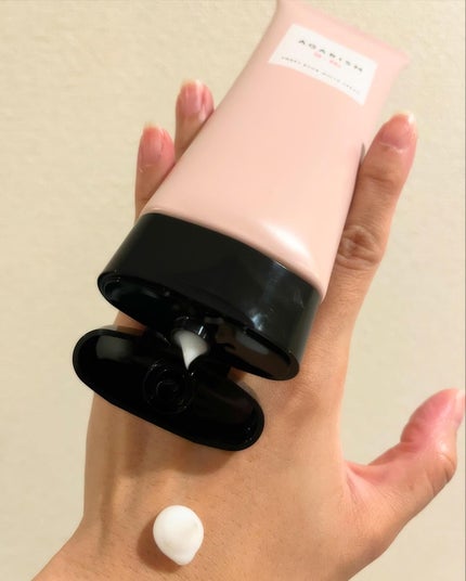 キューミースウィートボムホワイトクリーム/AGARISM/ボディクリームを使ったクチコミ(2枚目)