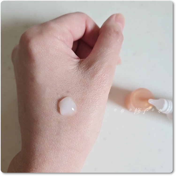 8x4 アロマスイッチ 涼感ネックジェル アイランドブロッサムの香り/８ｘ４/デオドラント・制汗剤を使ったクチコミ（2枚目）