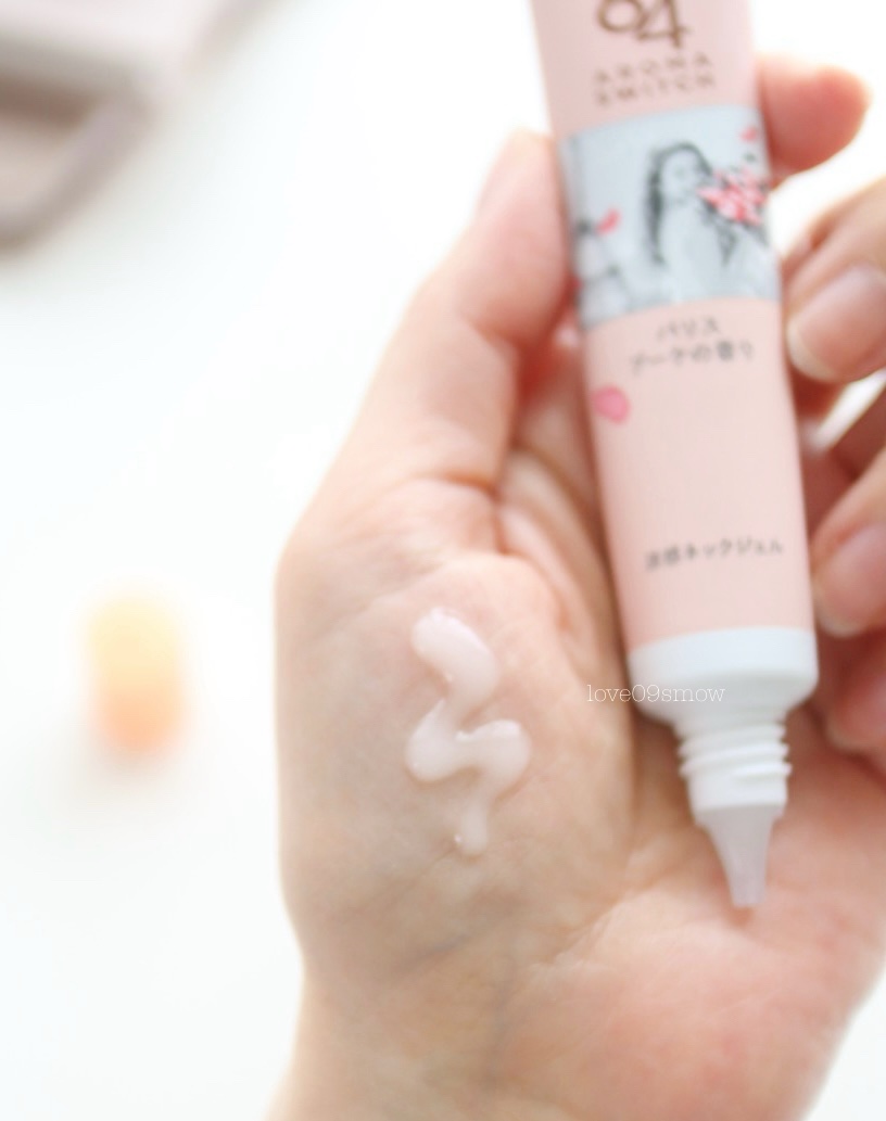 8x4 アロマスイッチ 涼感ネックジェル パリスブーケの香り/８ｘ４/デオドラント・制汗剤を使ったクチコミ（3枚目）