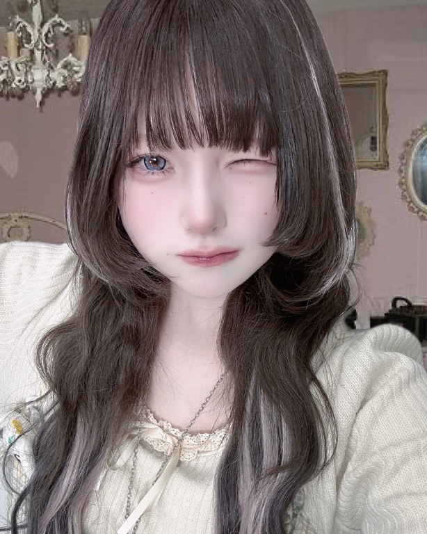 プリティー イージーグリッタースティック N°1スリルド/unleashia/グリッターを使ったクチコミ（2枚目）