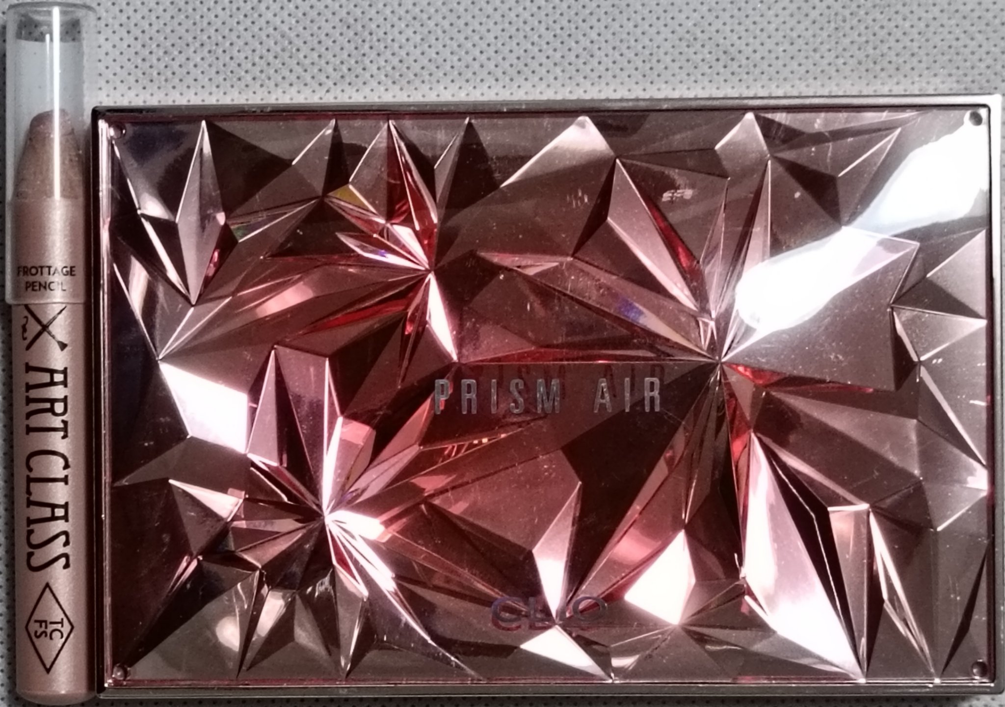 プリズム エアー アイ パレット/CLIO/アイシャドウパレットを使ったクチコミ（2枚目）