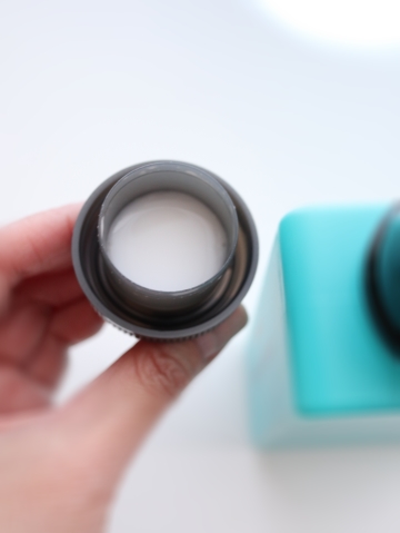 メロウチャーム 柔軟剤 エレガントブルーローズの香り 600mL/MELLOW CHARM/柔軟剤を使ったクチコミ（2枚目）