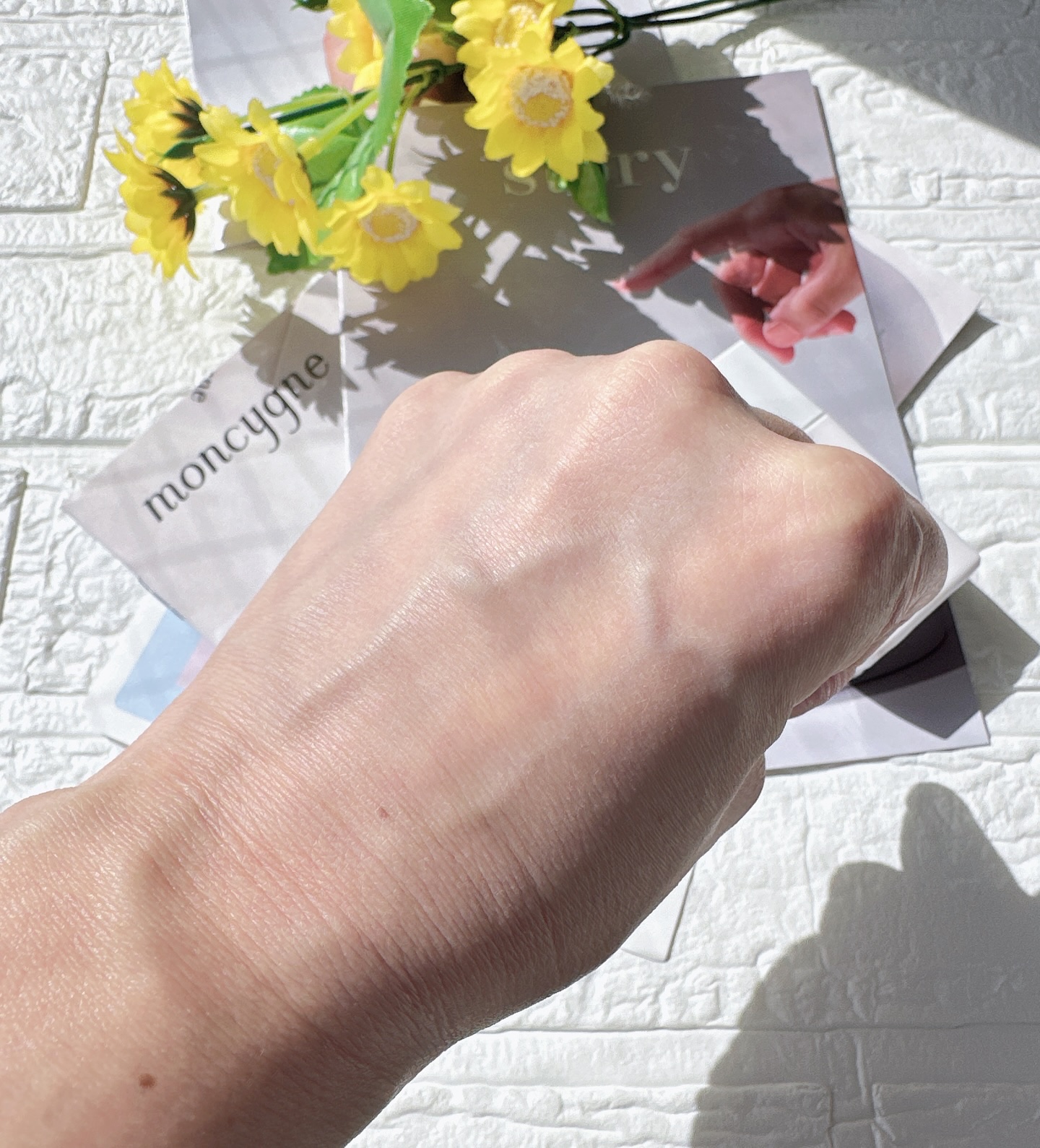 モンシーニュ ベース/moncygne/化粧下地を使ったクチコミ（3枚目）