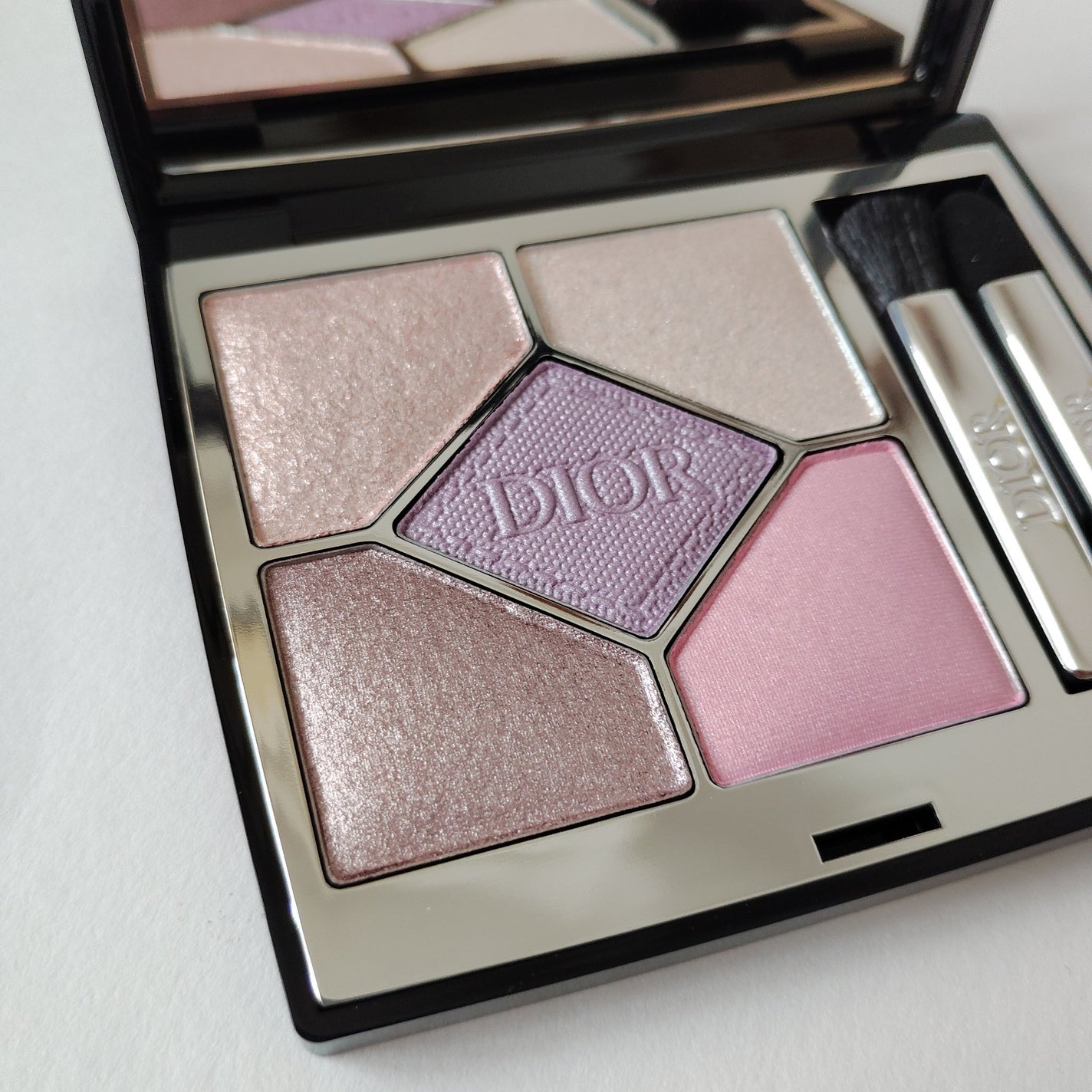 ディオールショウ サンク クルール/Dior/アイシャドウを使ったクチコミ(3枚目)