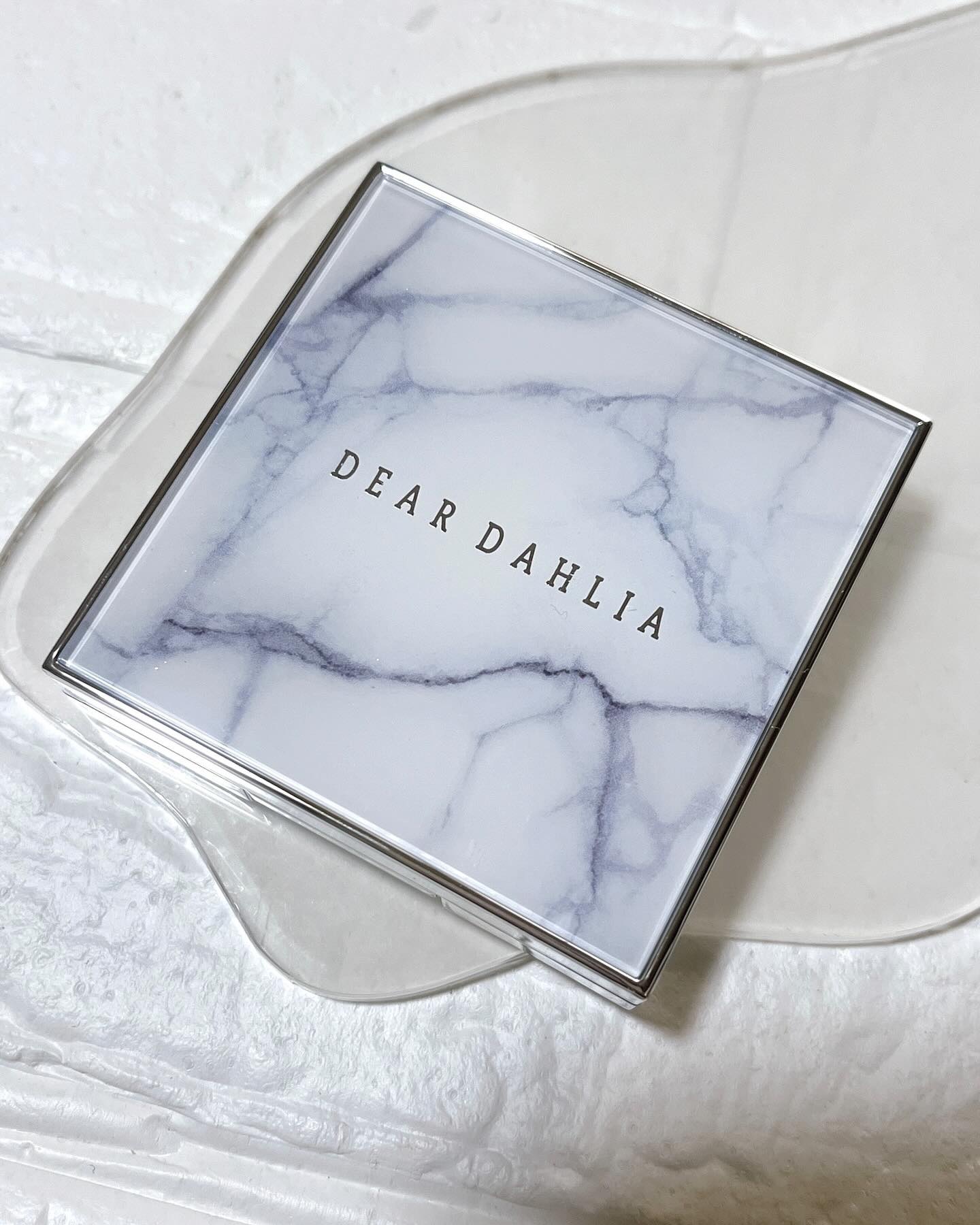 スキンルミナスハイライター/DEAR DAHLIA/パウダーハイライトを使ったクチコミ（2枚目）