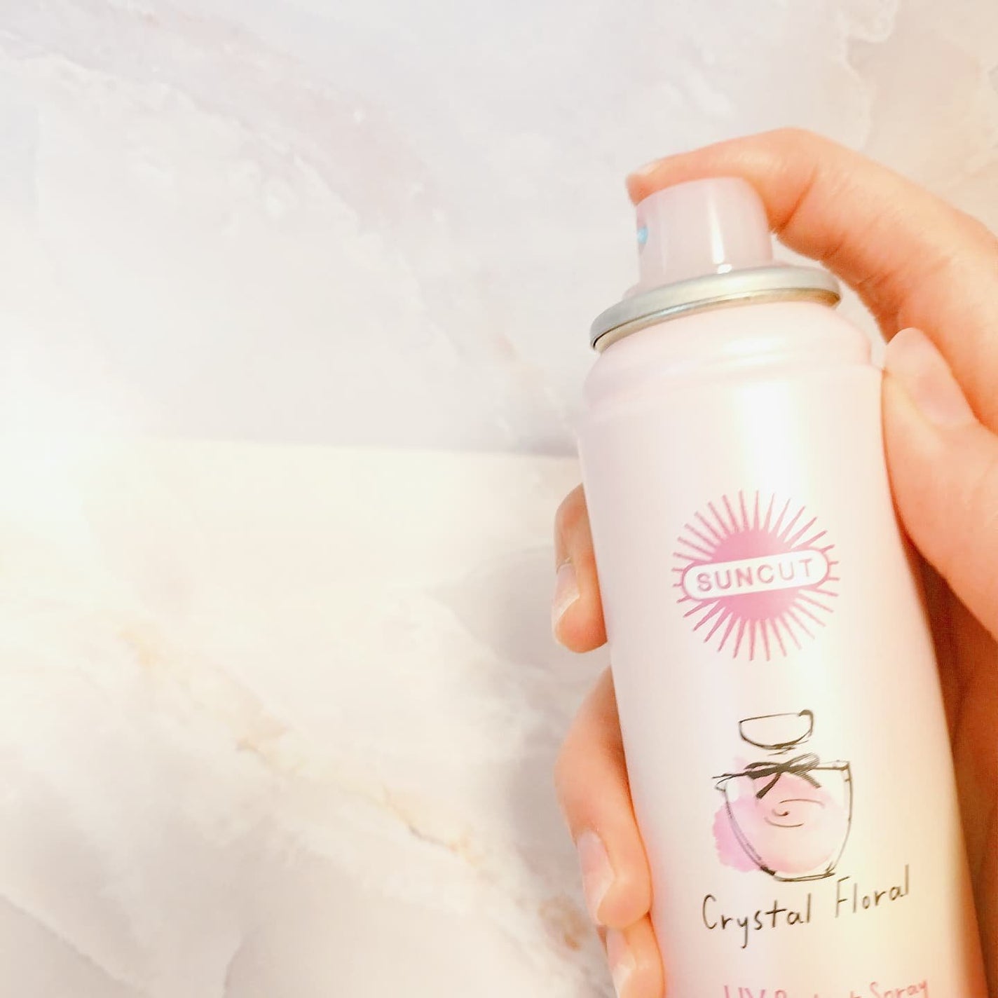 サンカット フレグランスUVスプレー クリスタルフローラルの香り/サンカット®/日焼け止めミスト・スプレーを使ったクチコミ(3枚目)