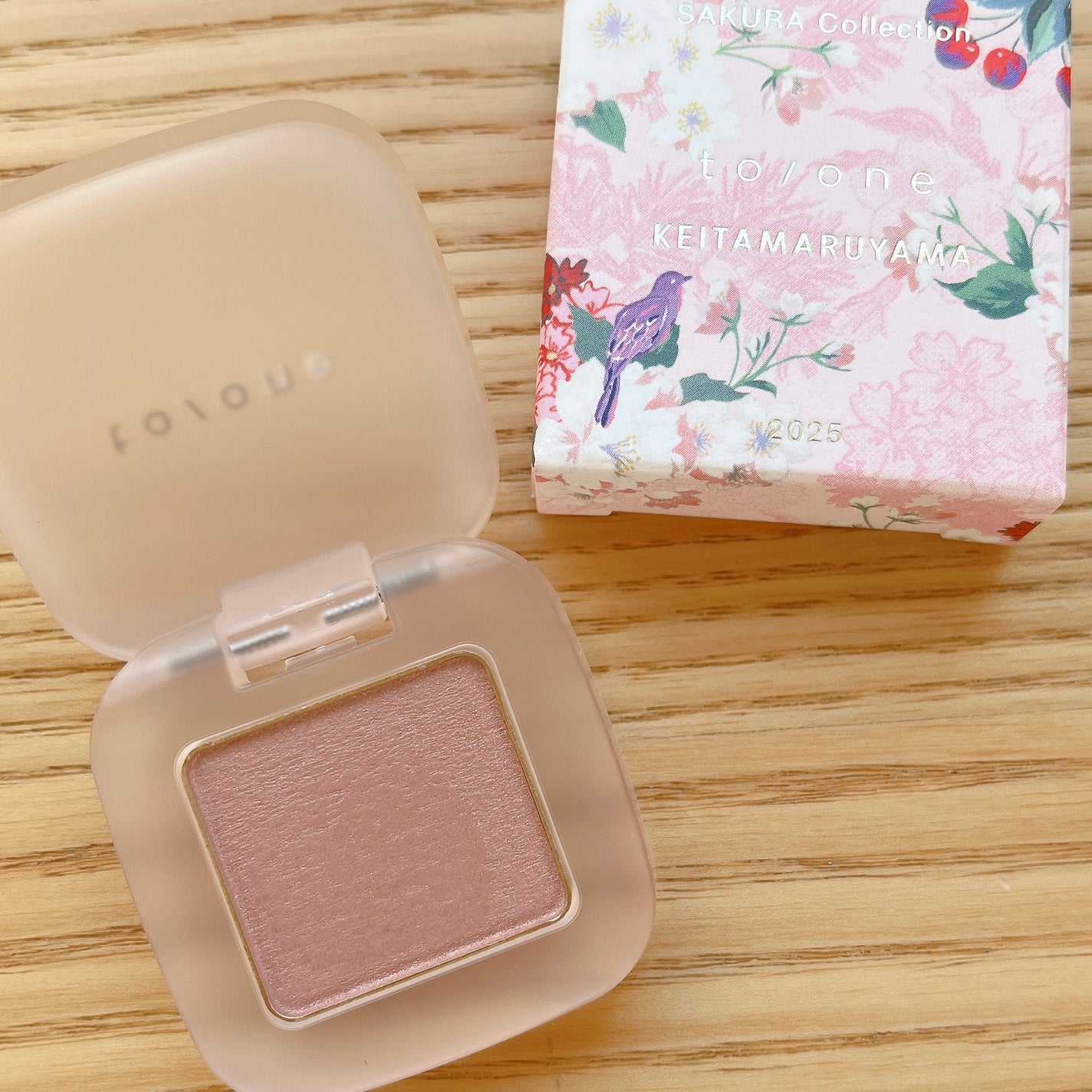 トーン ペタル フロート アイズ/to/one/単色アイシャドウを使ったクチコミ(2枚目)