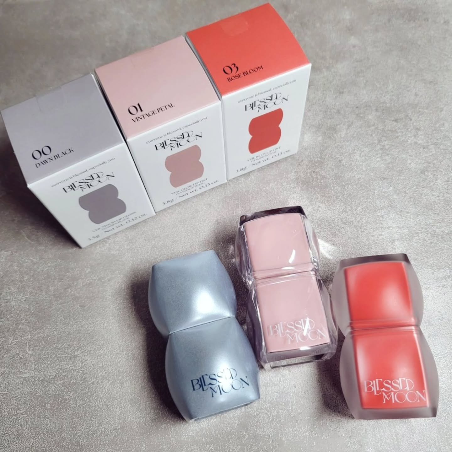 Veil Mood Lip Gloss ドーンブラック/BLESSED MOON/リップグロスを使ったクチコミ（1枚目）