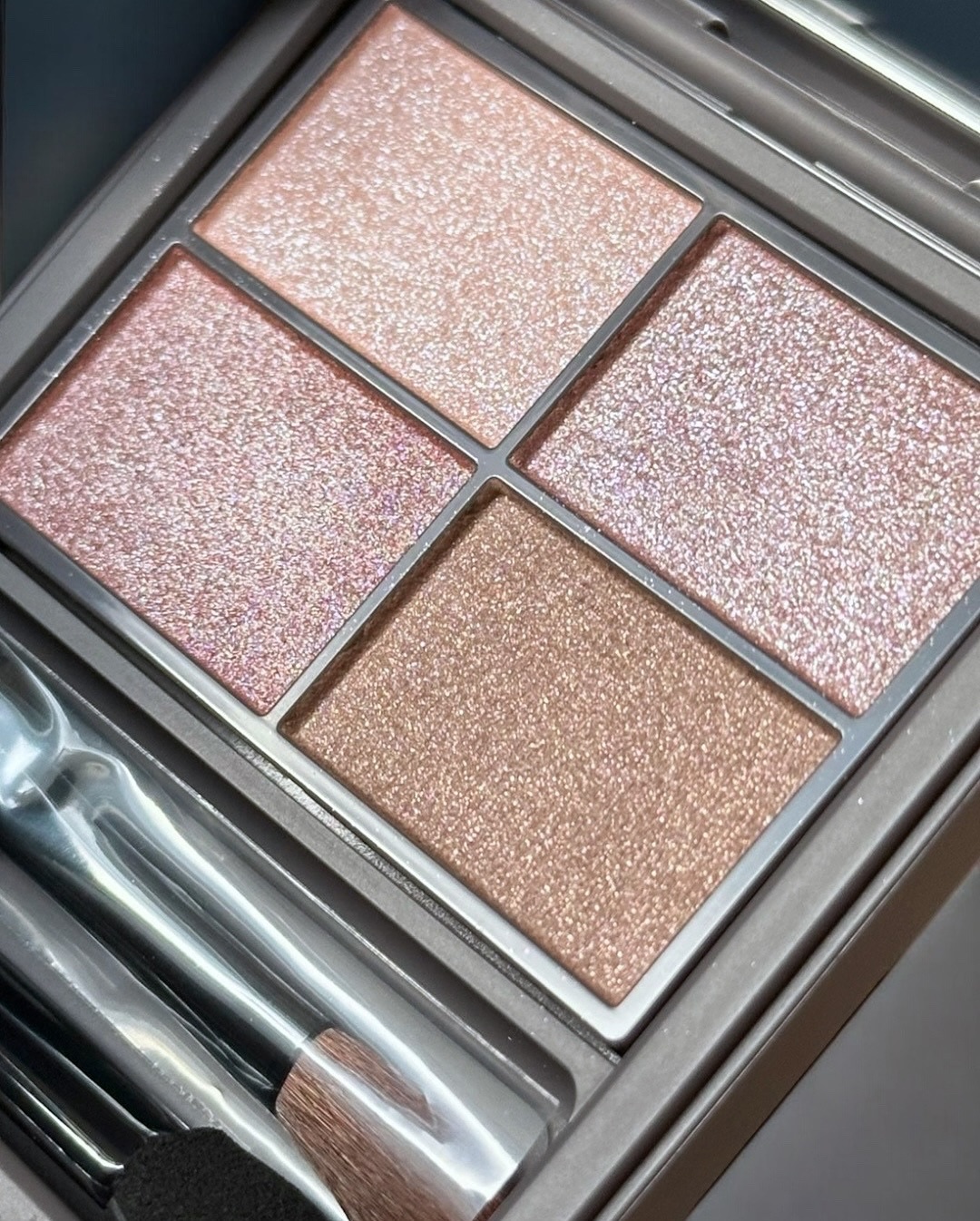 アンノウンアイズ/STEIASUR（ステイアシュール）/アイシャドウパレットを使ったクチコミ（2枚目）