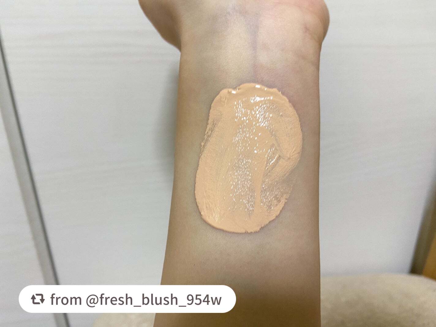 プリズム・リーブル・スキンケアリング・グロウ/GIVENCHY/リキッドファンデーションを使ったクチコミ(4枚目)