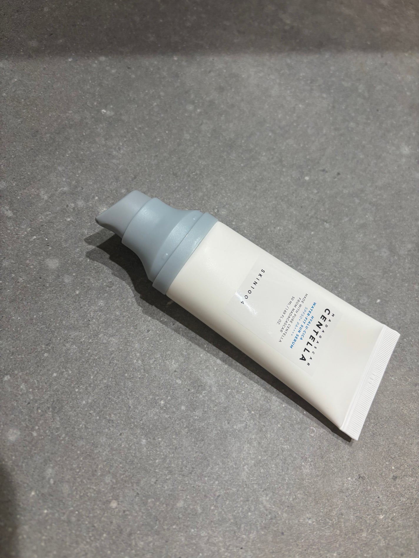 ヒアルーシカ ウォーターフィット サンセラム/SKIN1004/日焼け止めローションを使ったクチコミ(2枚目)