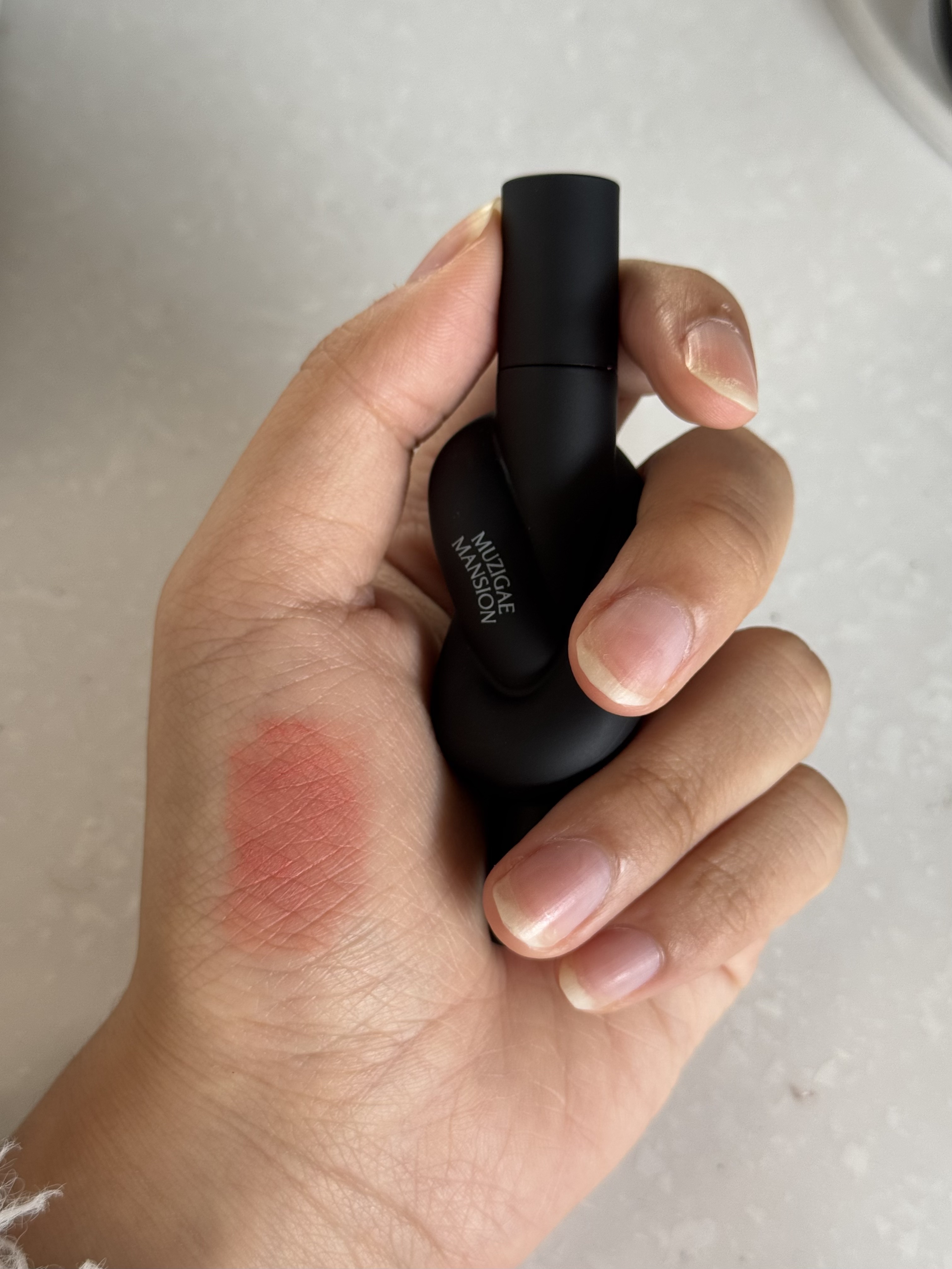 タイアップカバーティント/MUZIGAE MANSION/リップティントを使ったクチコミ（3枚目）