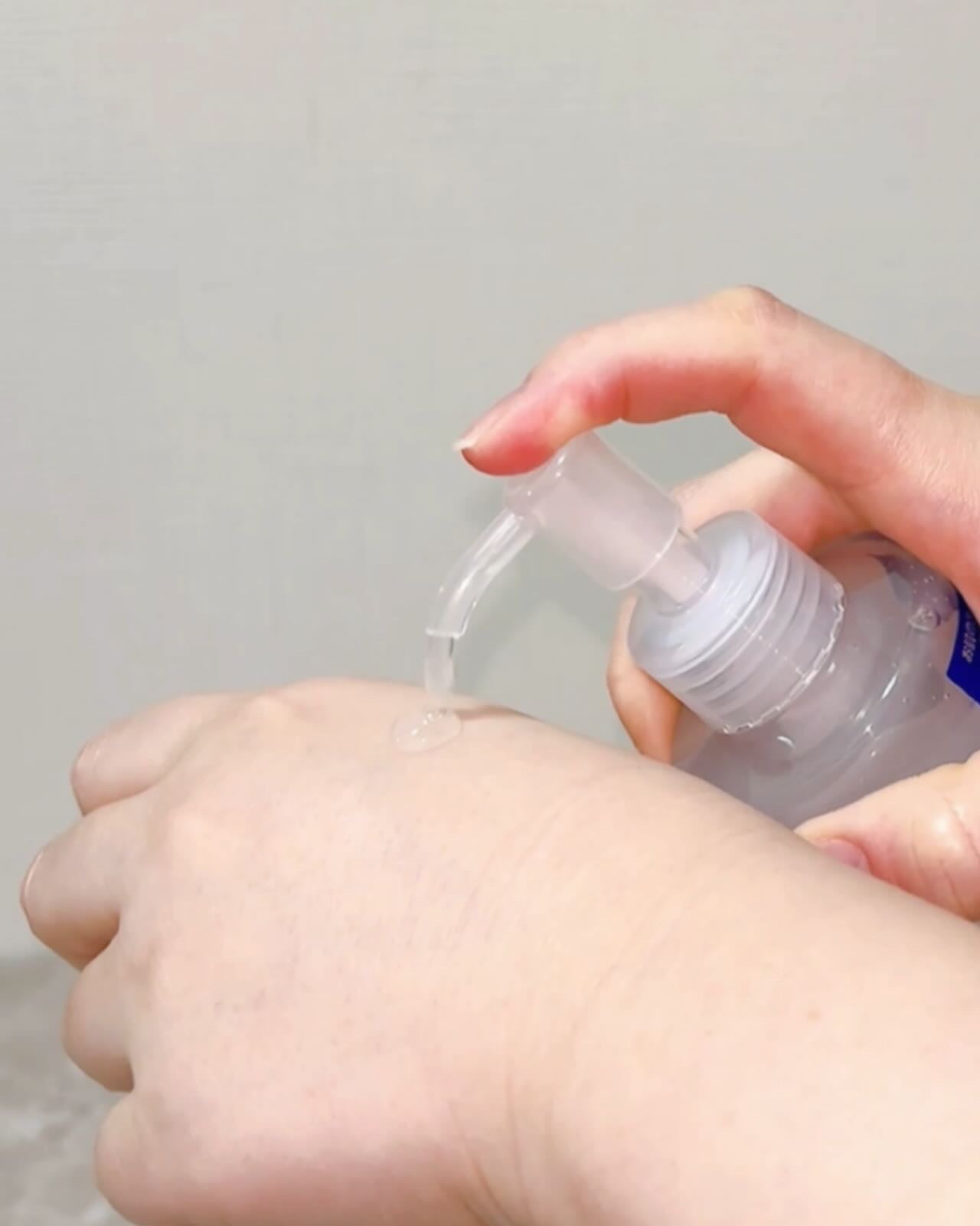 ナチュラルアクアジェル/Cure/ピーリングを使ったクチコミ(3枚目)