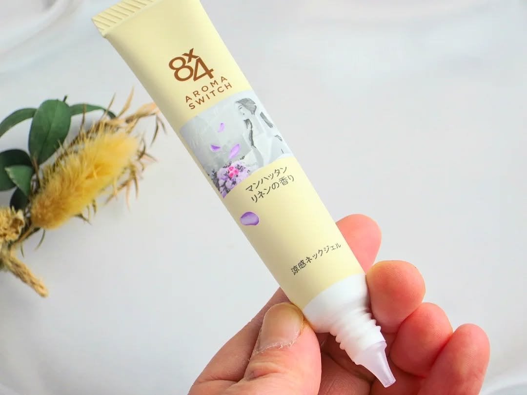 8x4 アロマスイッチ 涼感ネックジェル マンハッタンリネンの香り/8x4/デオドラント・制汗剤を使ったクチコミ(4枚目)