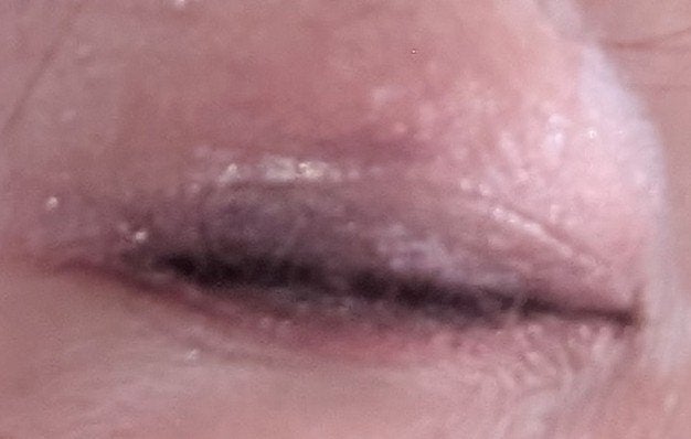 クレヨンタッチミー メタリックアイライナー/キャンドゥ/ペンシルアイライナーを使ったクチコミ(3枚目)