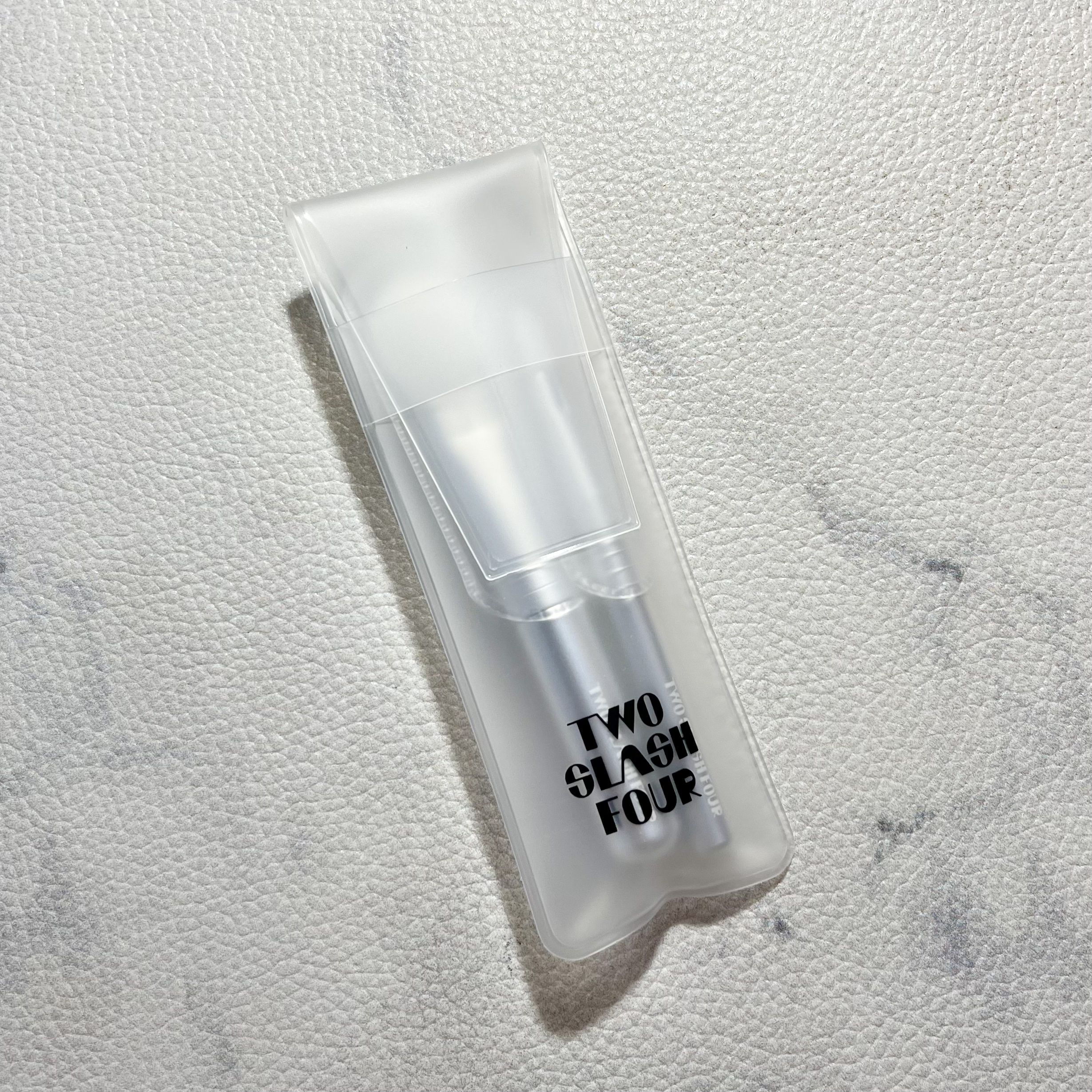 ストロビングフェイスキューブ/TWO SLASH FOUR/ハイライトを使ったクチコミ（3枚目）