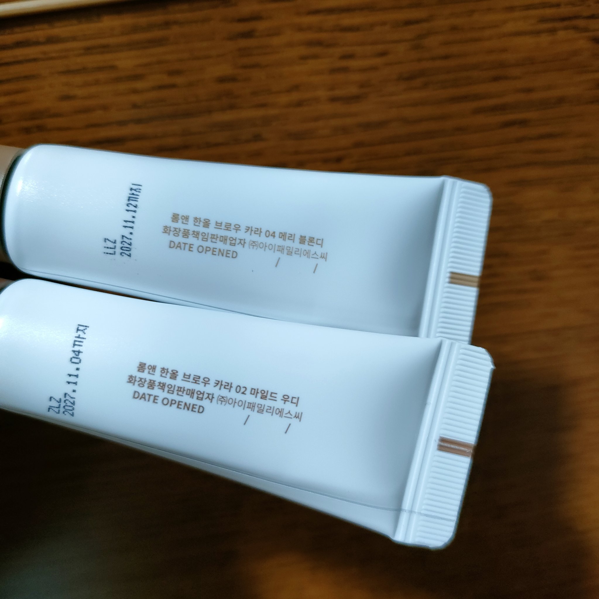 ハンオールブロウカラ 02 マイルドウッディ（INAPSQUAREコラボ）/rom&nd/眉マスカラを使ったクチコミ（2枚目）