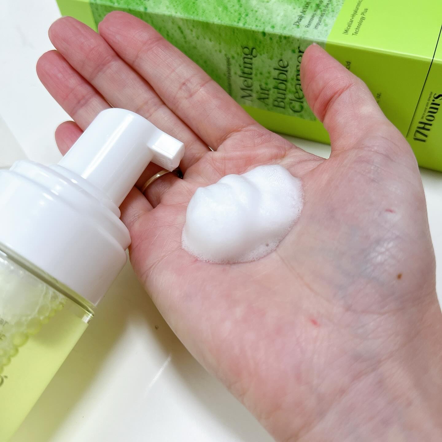 メルティングエアバブルクレンザー/17Hours/その他洗顔料を使ったクチコミ（2枚目）