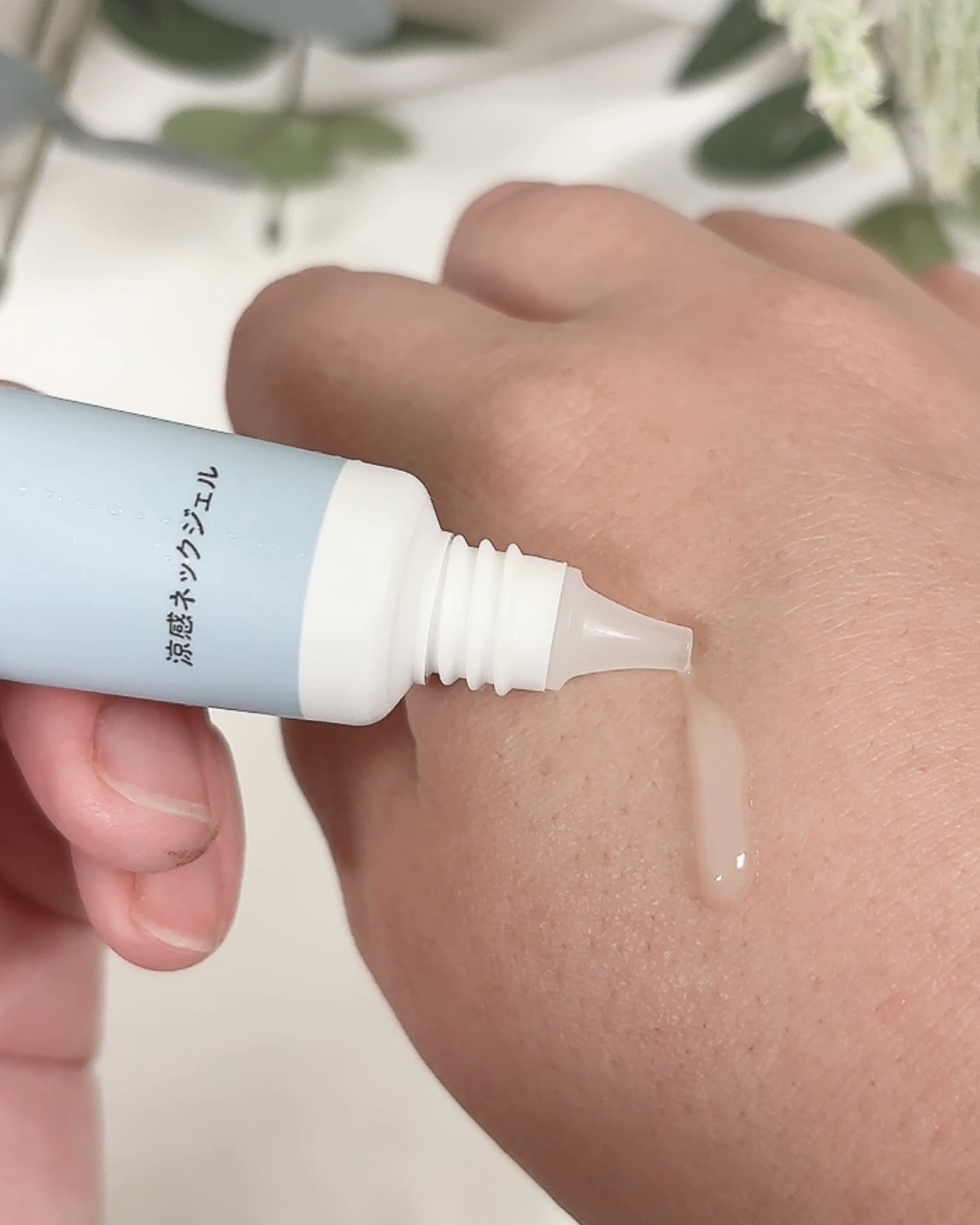 8x4 アロマスイッチ 涼感ネックジェル アイランドブロッサムの香り/８ｘ４/デオドラント・制汗剤を使ったクチコミ（3枚目）