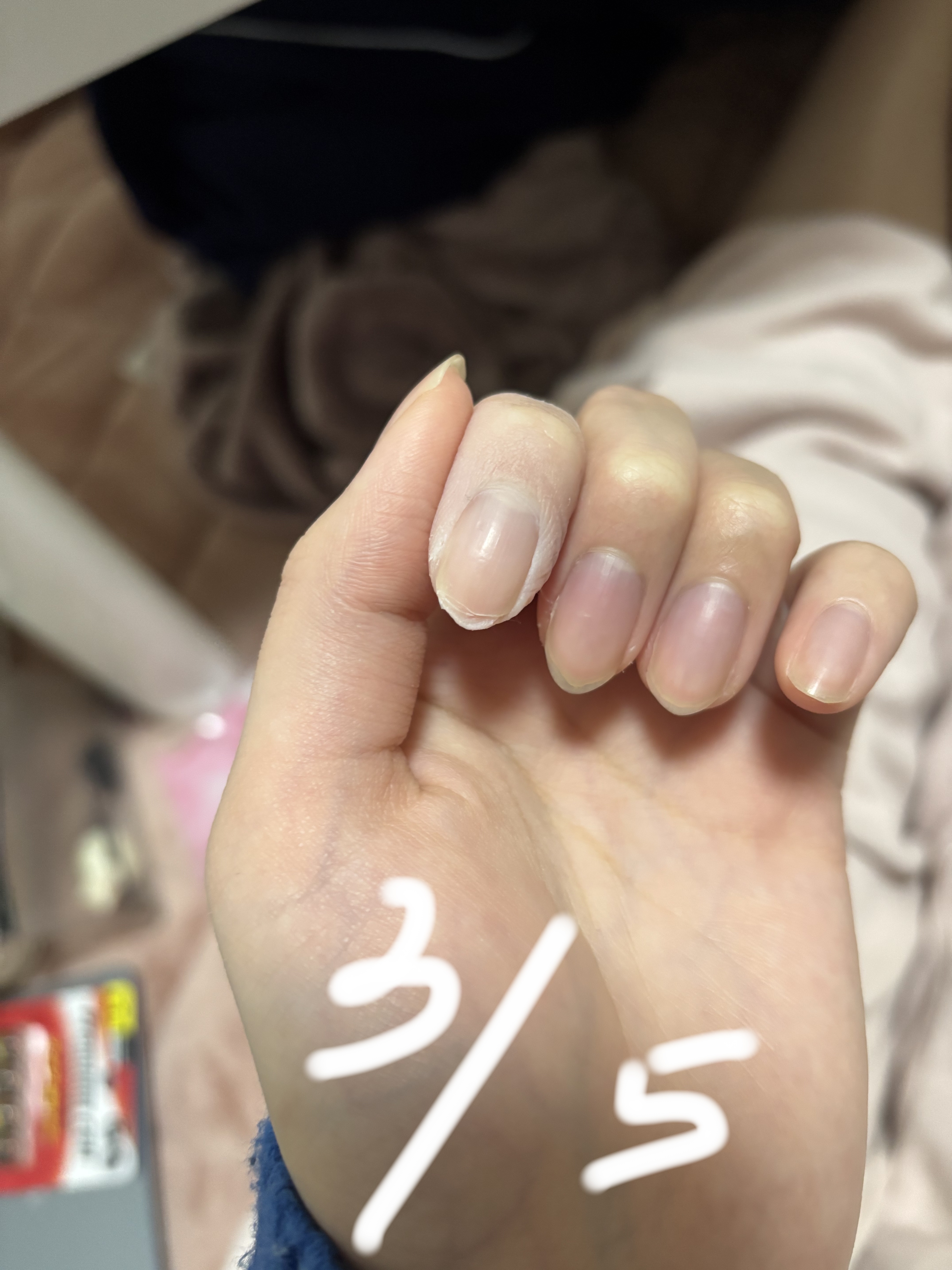 グロッシーネイルカラー A 01 ミルキーピンク/デュカート/マニキュアを使ったクチコミ（2枚目）