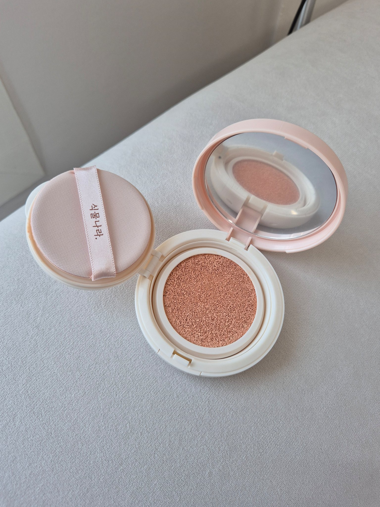 ホワイトライスブライトトーンアップサンクッション/SHINGMULNARA/日焼け止めローションを使ったクチコミ（1枚目）