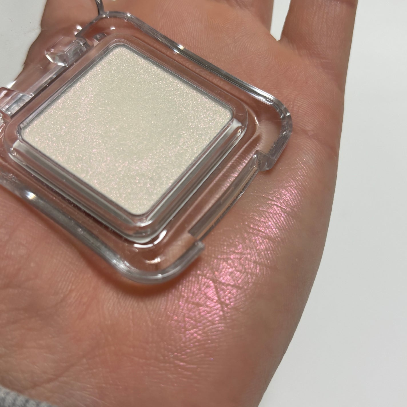 ピュアグラッシュ ハイライター/2aN/パウダーハイライトを使ったクチコミ(2枚目)