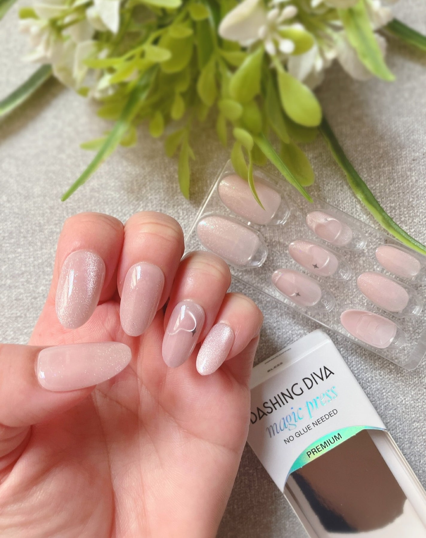 ぴぴちゃん22@フォロバ100% on LIPS 「#PR貼るだけ簡単ネイルチップ💅✨ダッシングディバマジックプレ..」(5枚目)