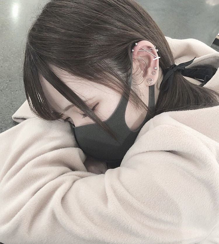 ねどこ on LIPS 「こんにちは〜!ねどこです!今日も日記やるよー!!朝学校行って玄..」(1枚目)