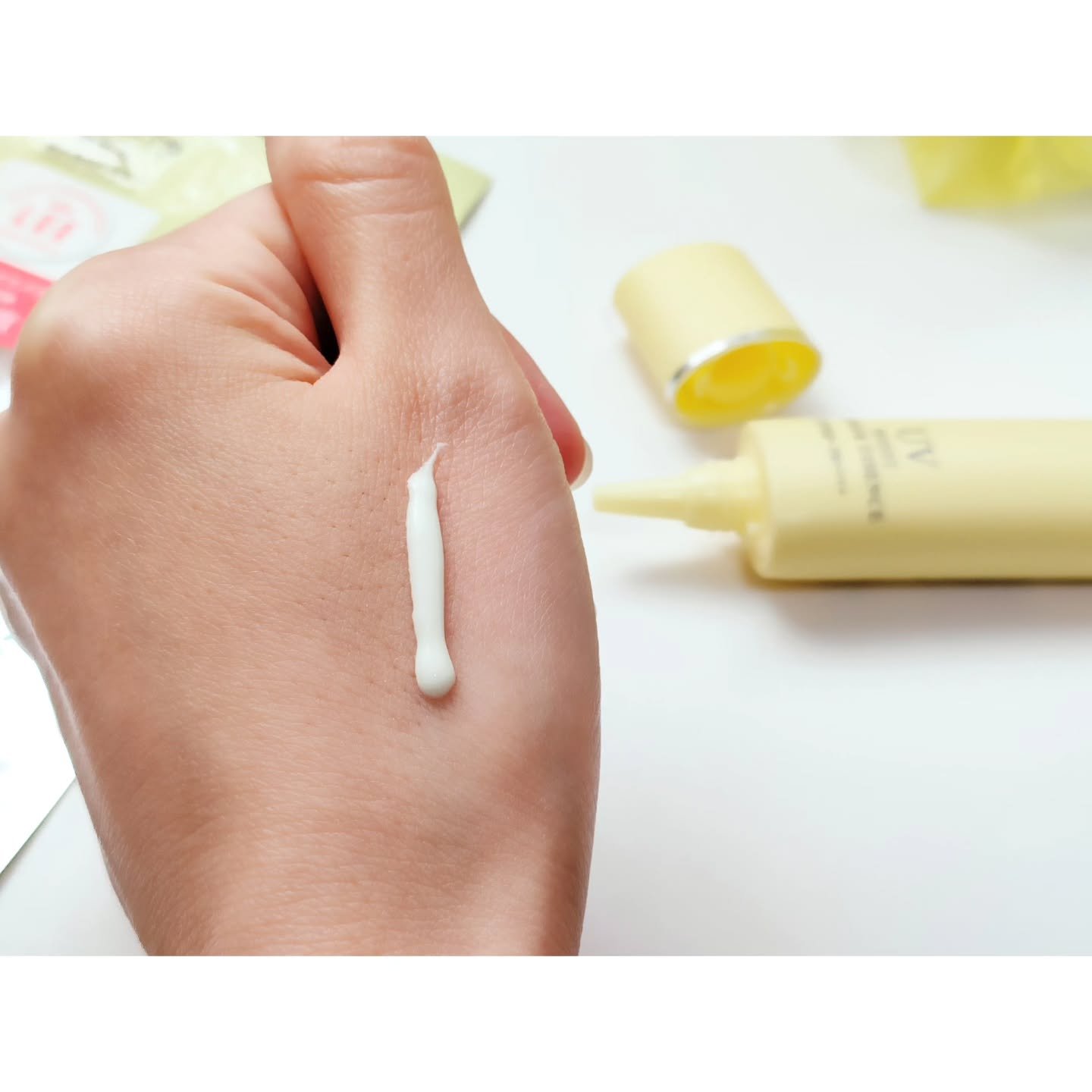 モイストC UVプライマー エッセンス/リッツ/化粧下地を使ったクチコミ（3枚目）