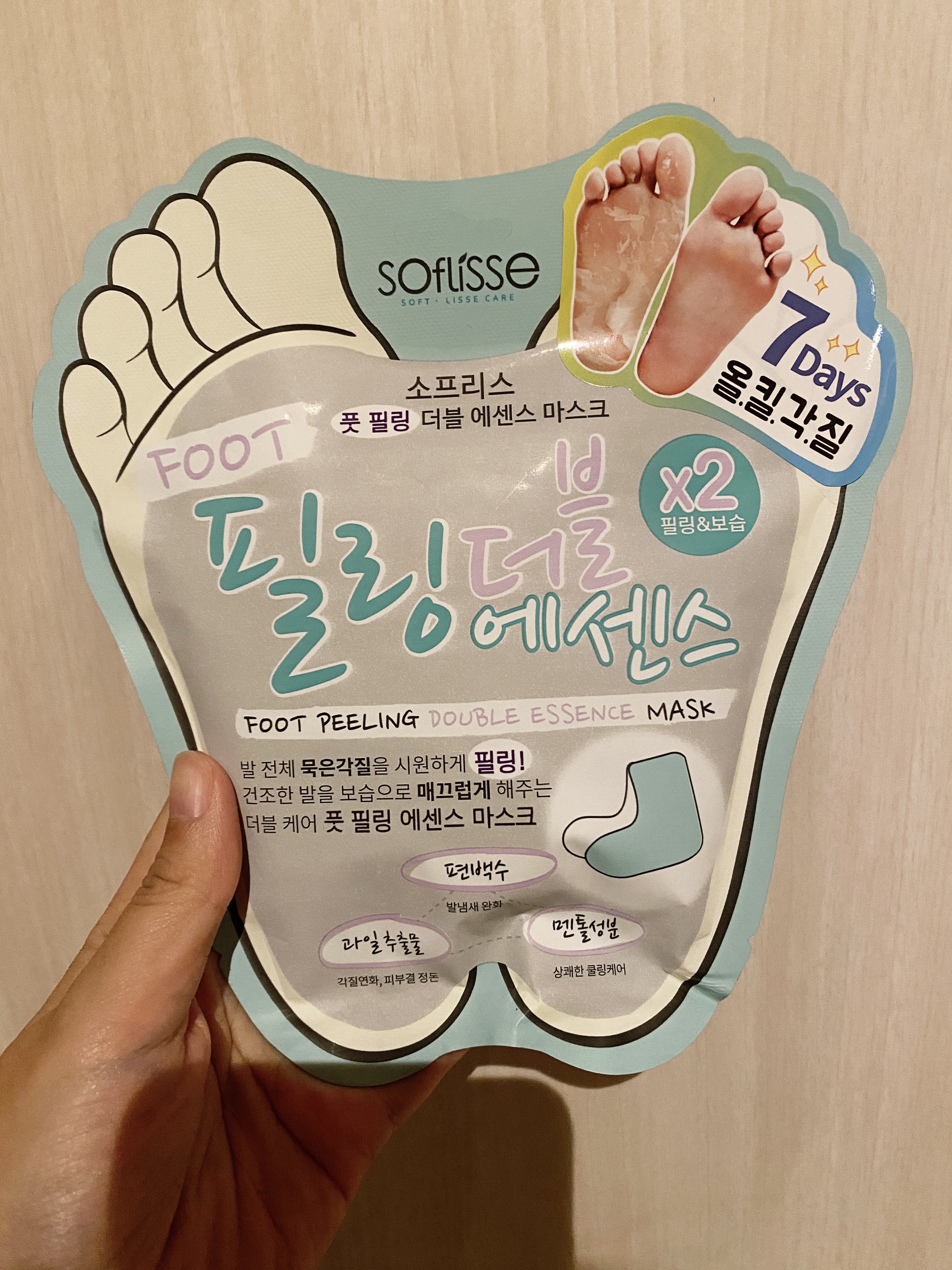 フットピーリングダブルエッセンスマスク/soflisse/レッグ・フットケアを使ったクチコミ（1枚目）