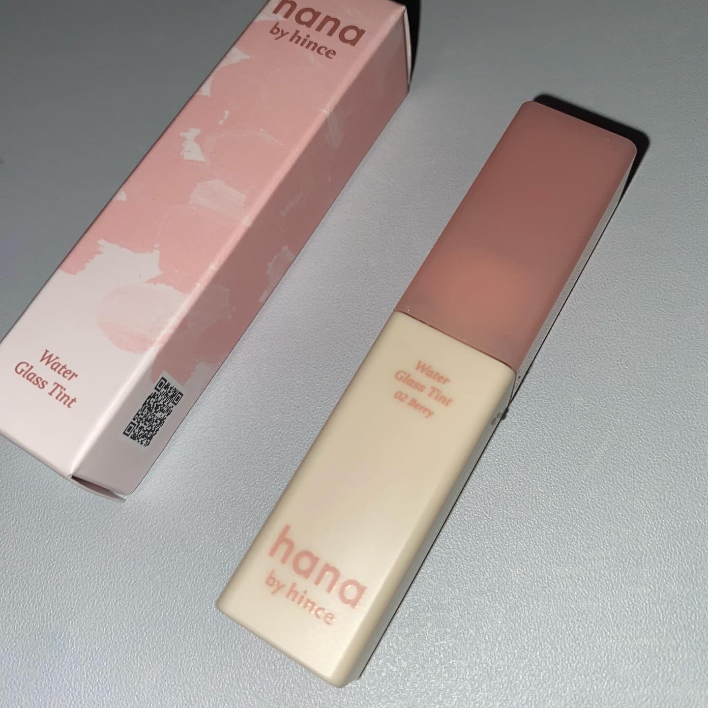 ウォーターグラスティント/hana by hince/口紅を使ったクチコミ（1枚目）