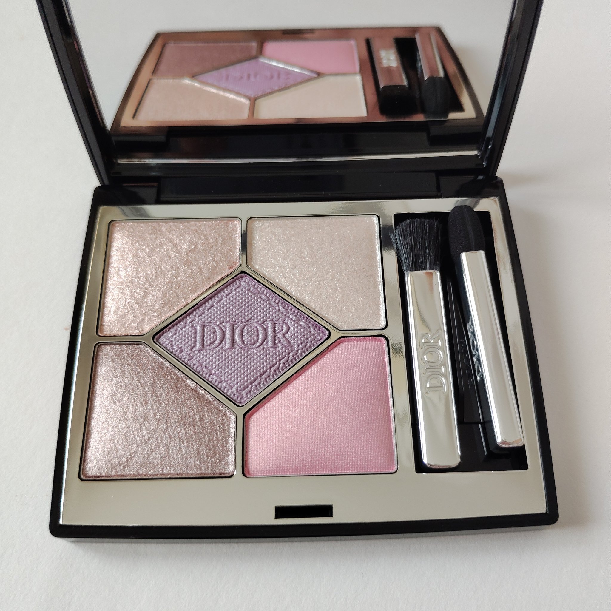 ディオールショウ サンク クルール/Dior/アイシャドウを使ったクチコミ（1枚目）