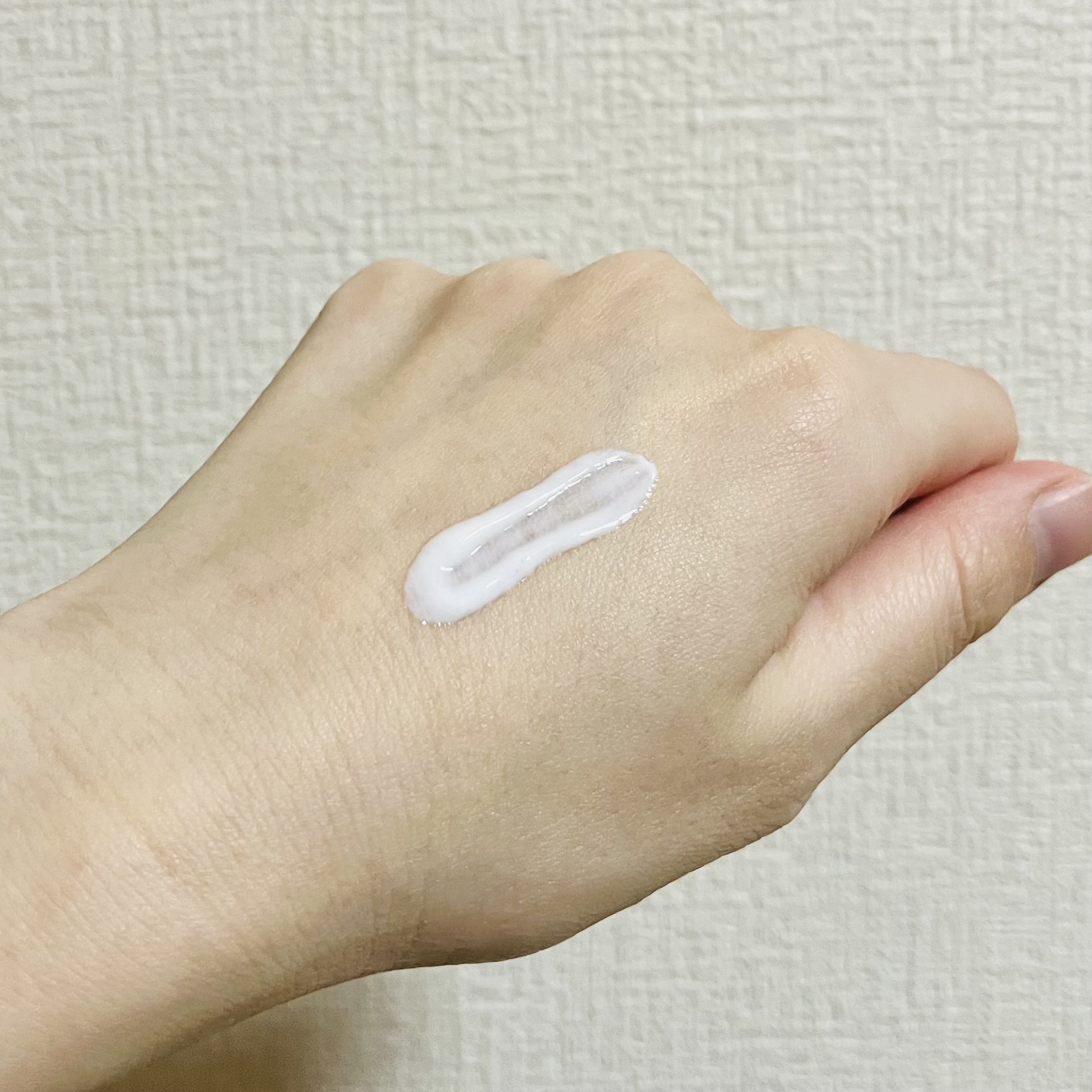 ヒアルーシカ ウォーターフィット サンセラム/SKIN1004/日焼け止めローションを使ったクチコミ（1枚目）