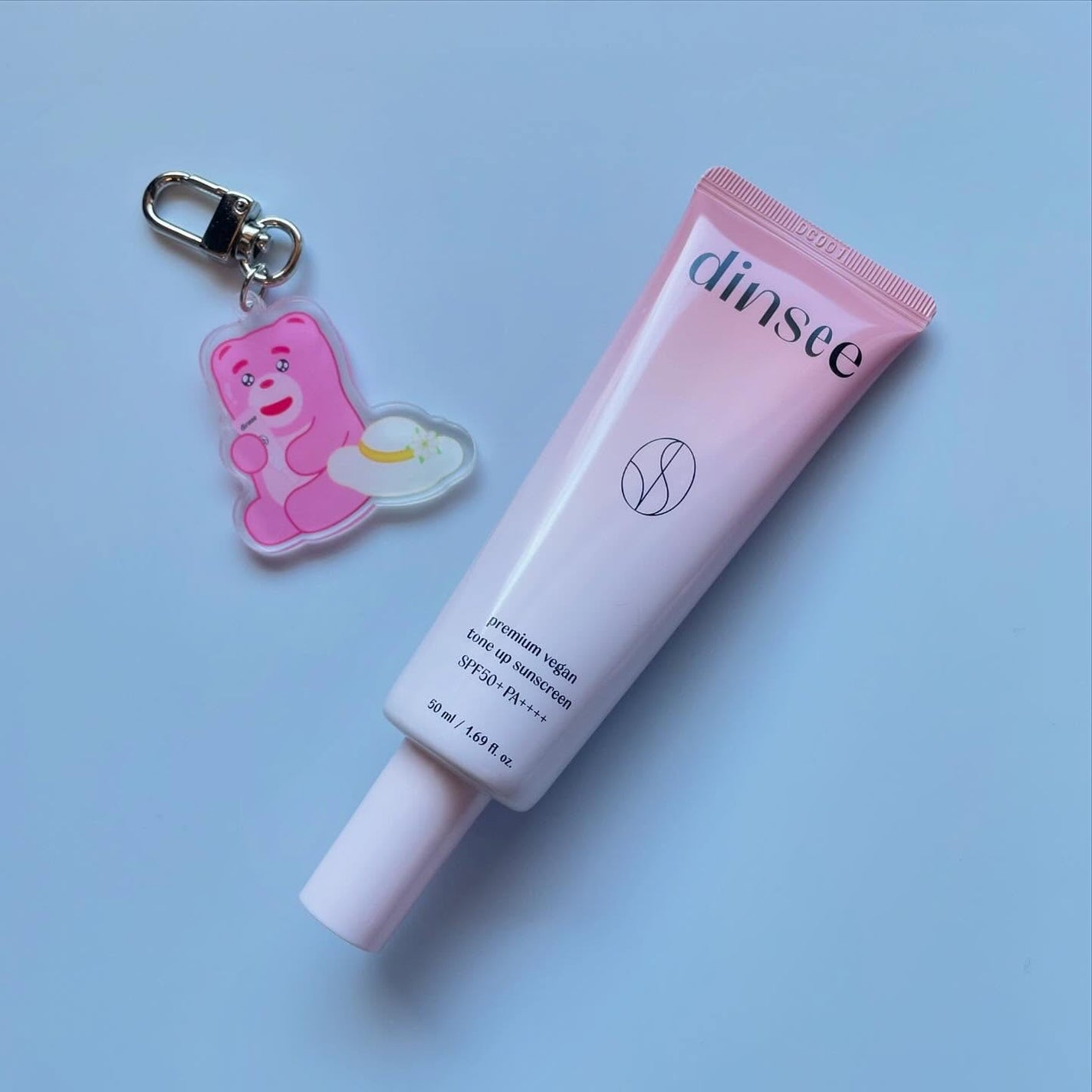 プレミ アムビーガン トーンアップ日焼け止め SPF50+PA++++/dinsee/日焼け止めミルクを使ったクチコミ(4枚目)