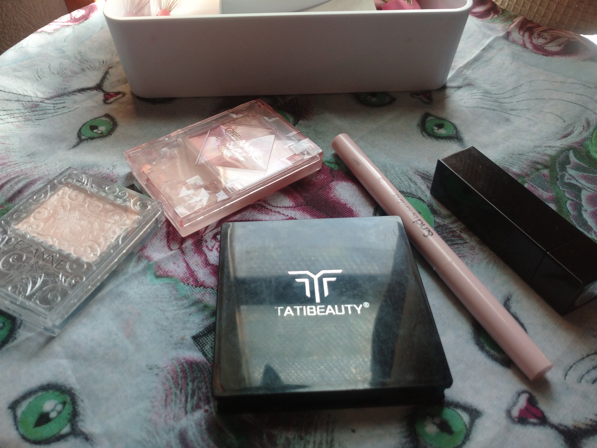 Black Swan Eye shadow Disc/tati/アイシャドウパレットを使ったクチコミ（2枚目）