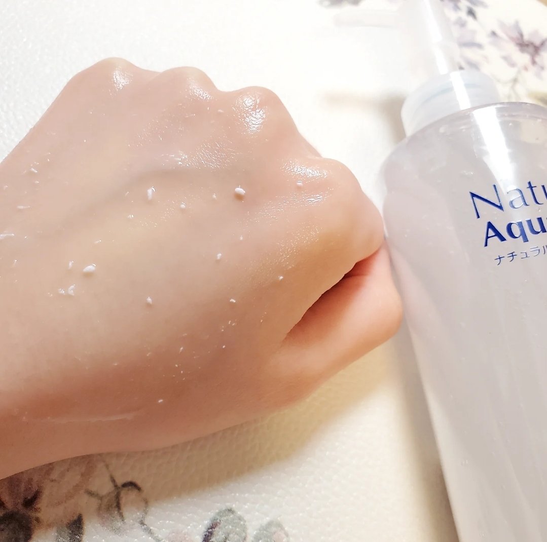 ナチュラルアクアジェル/Cure/ピーリングを使ったクチコミ（3枚目）