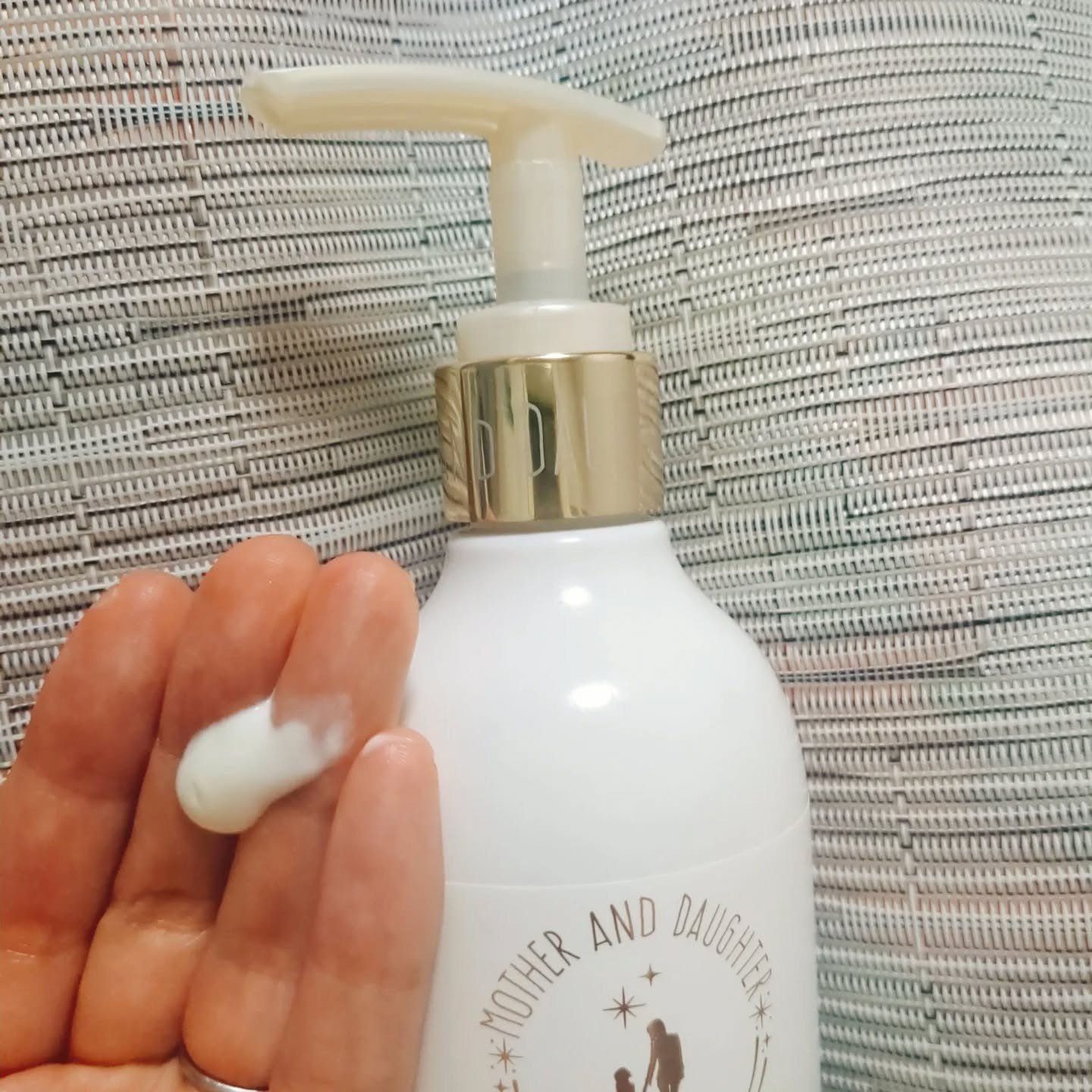 M&D　クリアUVジェル/Mother&Daughter/日焼け止めジェルを使ったクチコミ（3枚目）