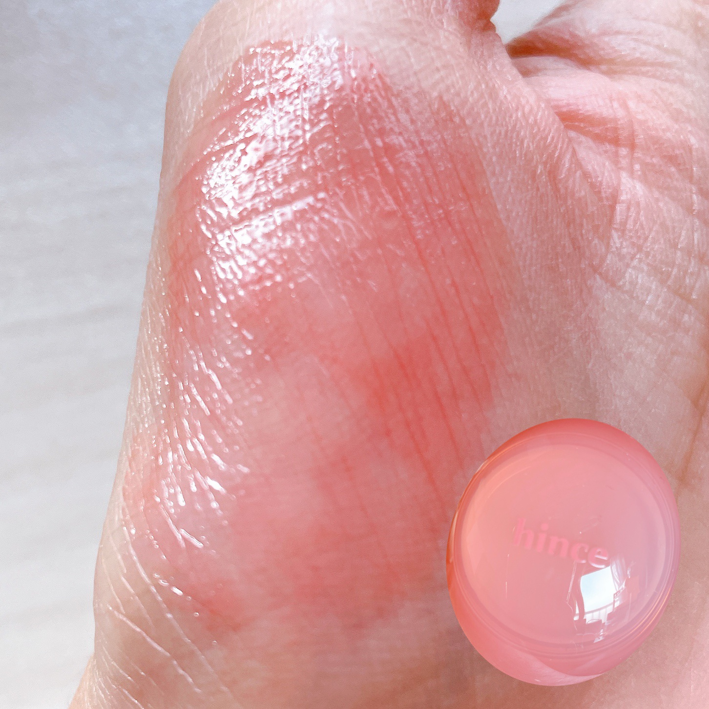 ロウグロウデューイーボール 06 ジンジャーピーチ/hince/リップバームを使ったクチコミ（3枚目）