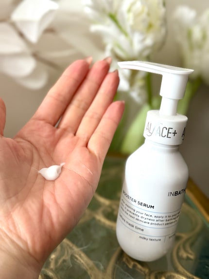 Shiho Arai on LIPS 「これからのオルフェスは入浴中からスキンケア。お風呂タイム..」(1枚目)